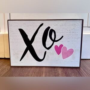 Aldi Black and Pink 'XO' Sign Double Sided Truck Happy Valentines Day